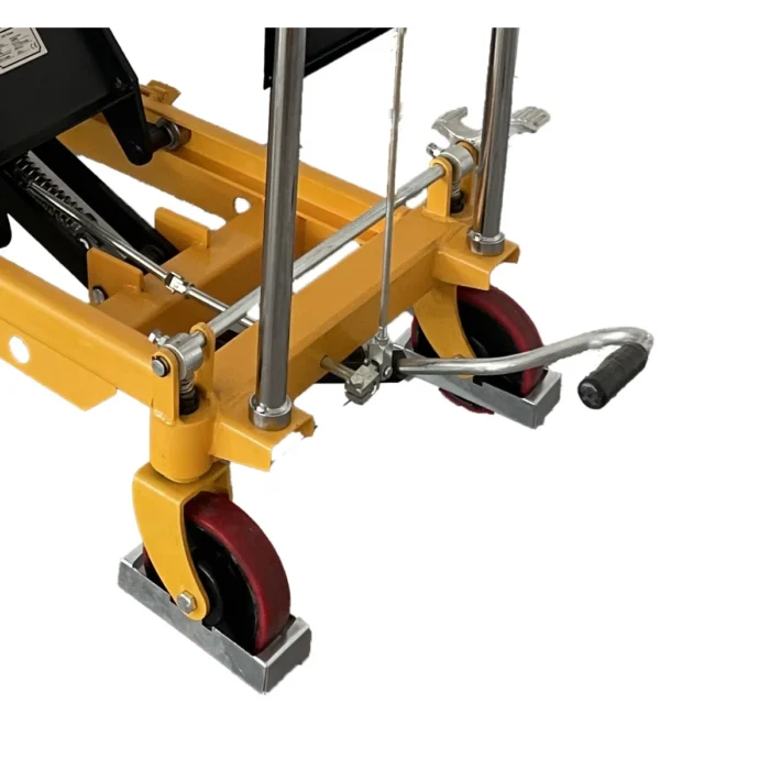 13 Mechanizm podnoszenia w wózku nożycowym