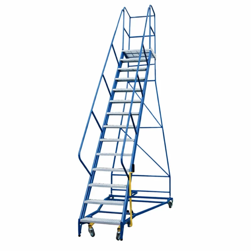 Wysoka drabina z podestem